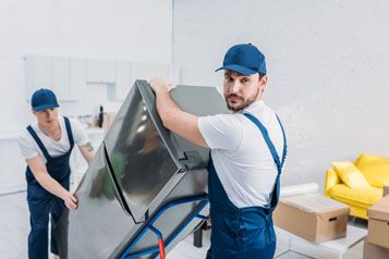 Groß und sperrig: Umzug mit Gefrierschrank