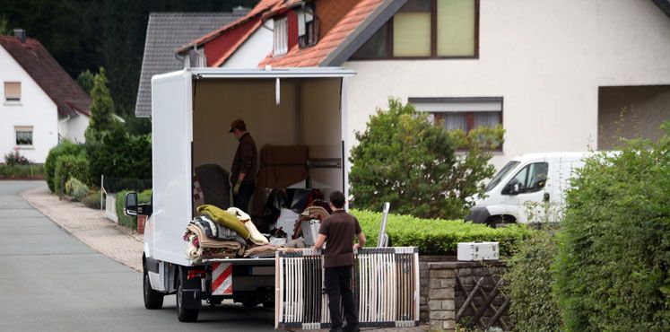 Erst ankommen, dann loslassen: Warum eine Haushaltsauflösung nach dem Umzug oft die bessere Lösung ist